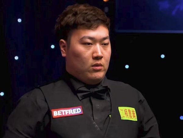 九游会 常冰玉遭遇8连击失去首冠，更新社交平台用7字总结，颜丙涛温暖回应