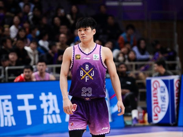 九游会下载 萨林杰31+15深圳2-1北控晋级八强 陈国豪30+9